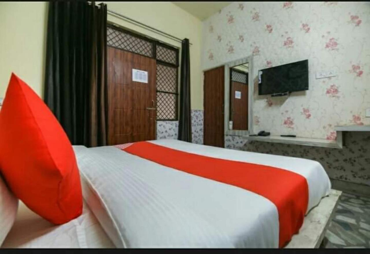 Oyo Green Villa Meerut Bagian luar foto